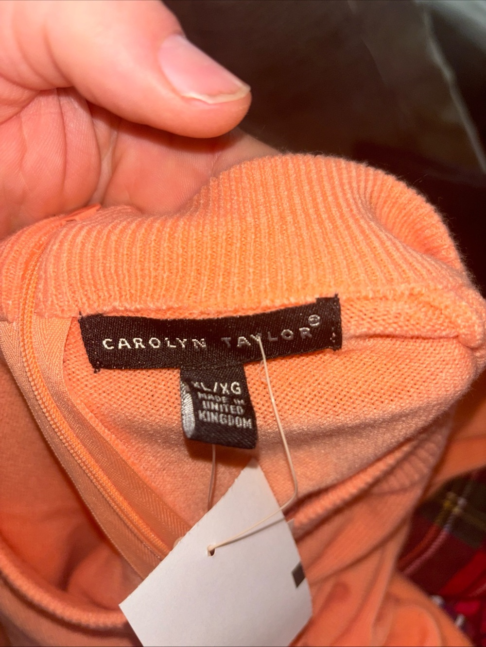 Peach Crewneck Sweater - Size XL Carolyn Taylor new with tags - Picture 5 of 5